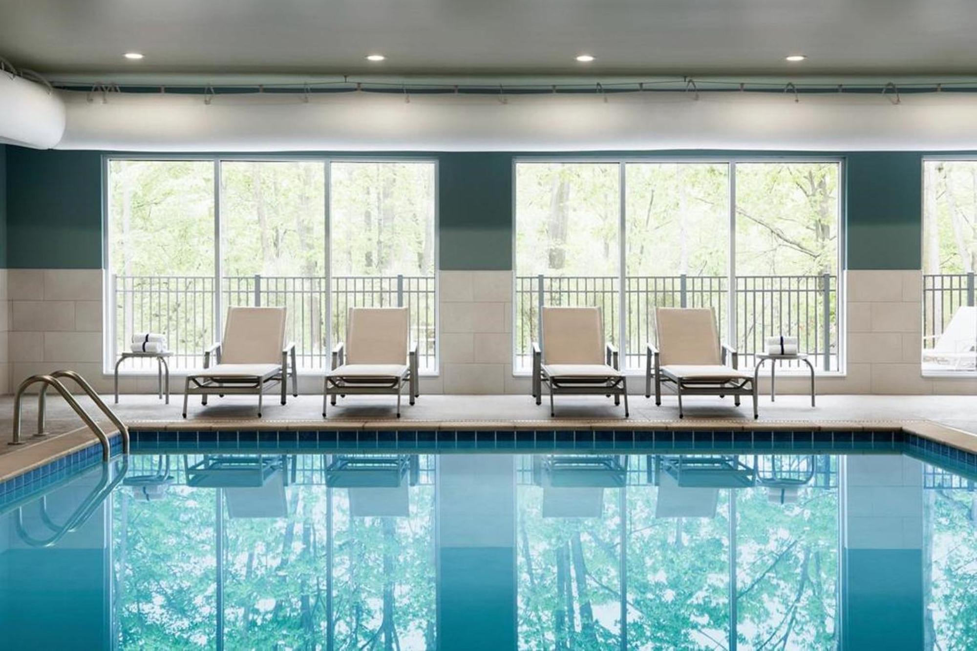 Holiday Inn Express & Suites Mansfield - Ontario By Ihg Bagian luar foto