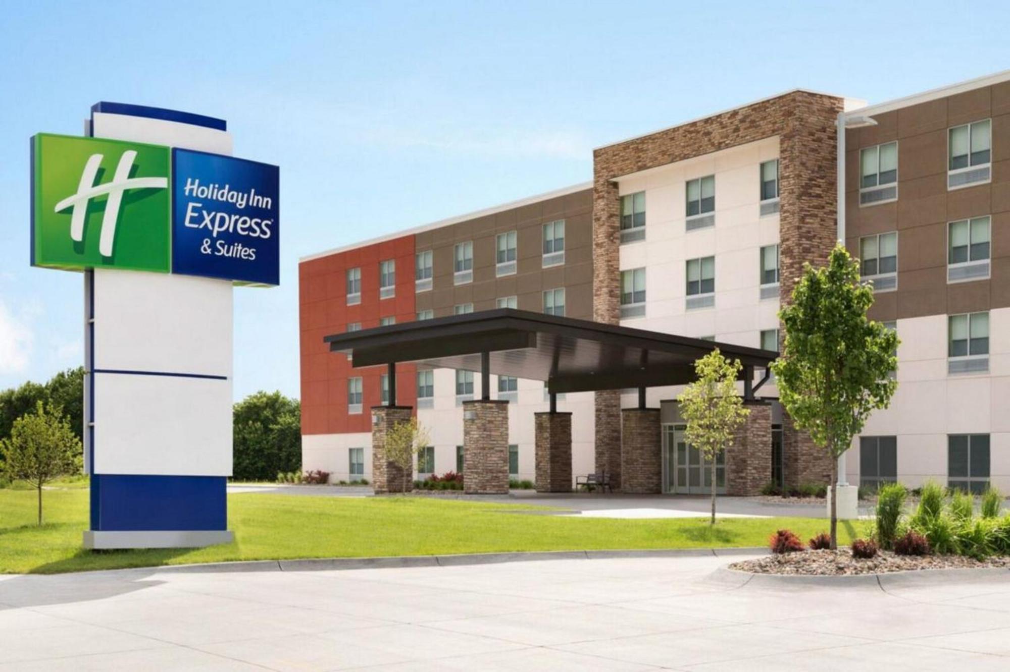 Holiday Inn Express & Suites Mansfield - Ontario By Ihg Bagian luar foto